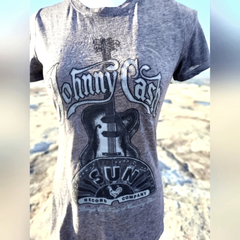 🎸NEW!👢#JohnnyCa$h🏇 t-shirt-Legendary country singer🎸 #sunrecords🎤🎙🏇